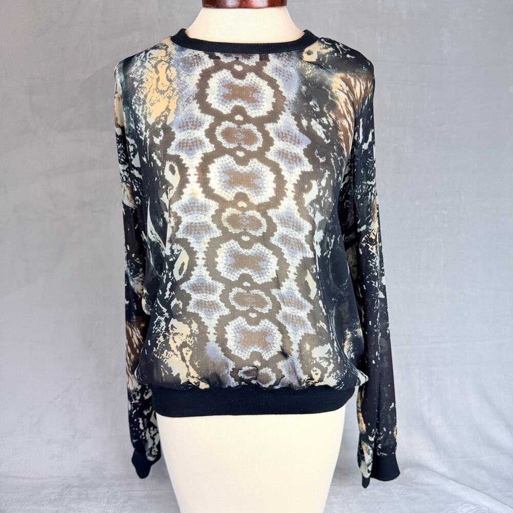 Cabi Woman Med Blouse Sheer Chiffon Python Print Ribbed Bottom - Picture 4 of 11